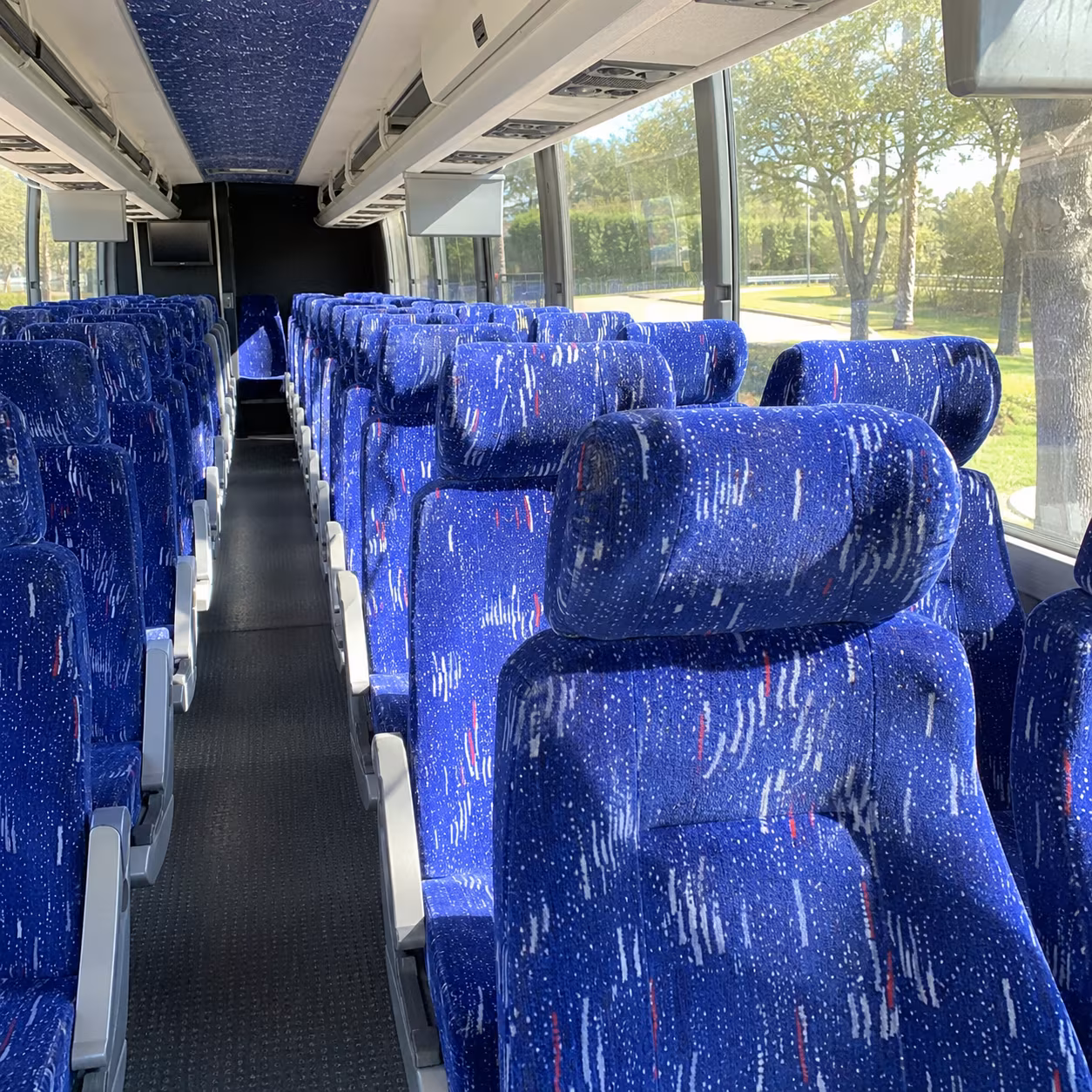 Rent a Bus to Nashville International Airport