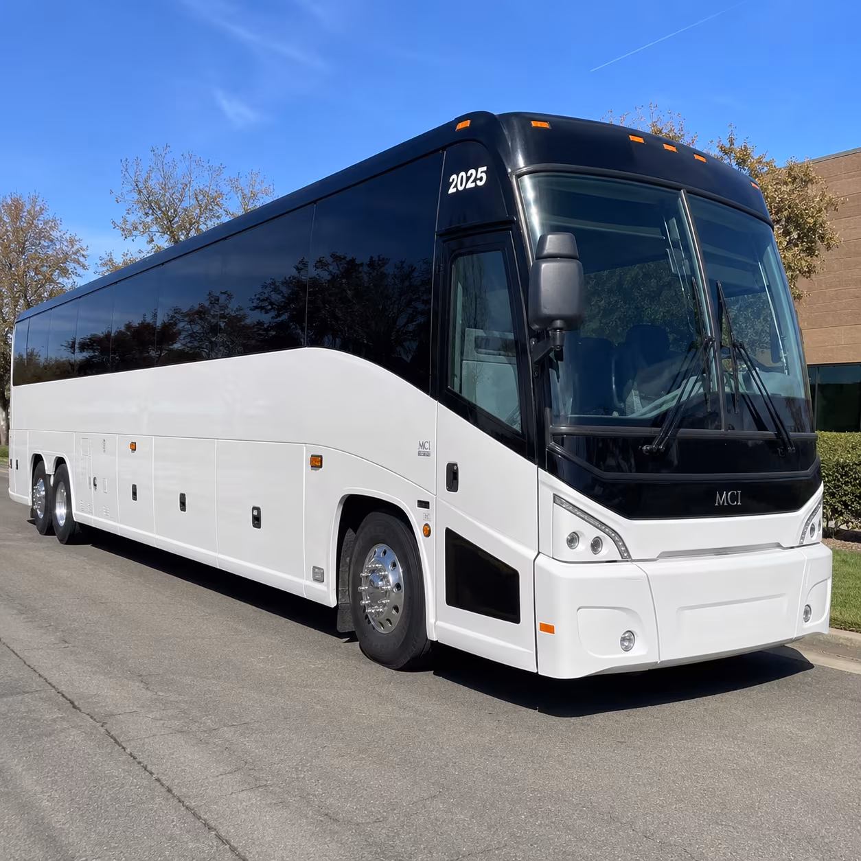 Clarksville Airport Shuttle & Transportation party bus exterior