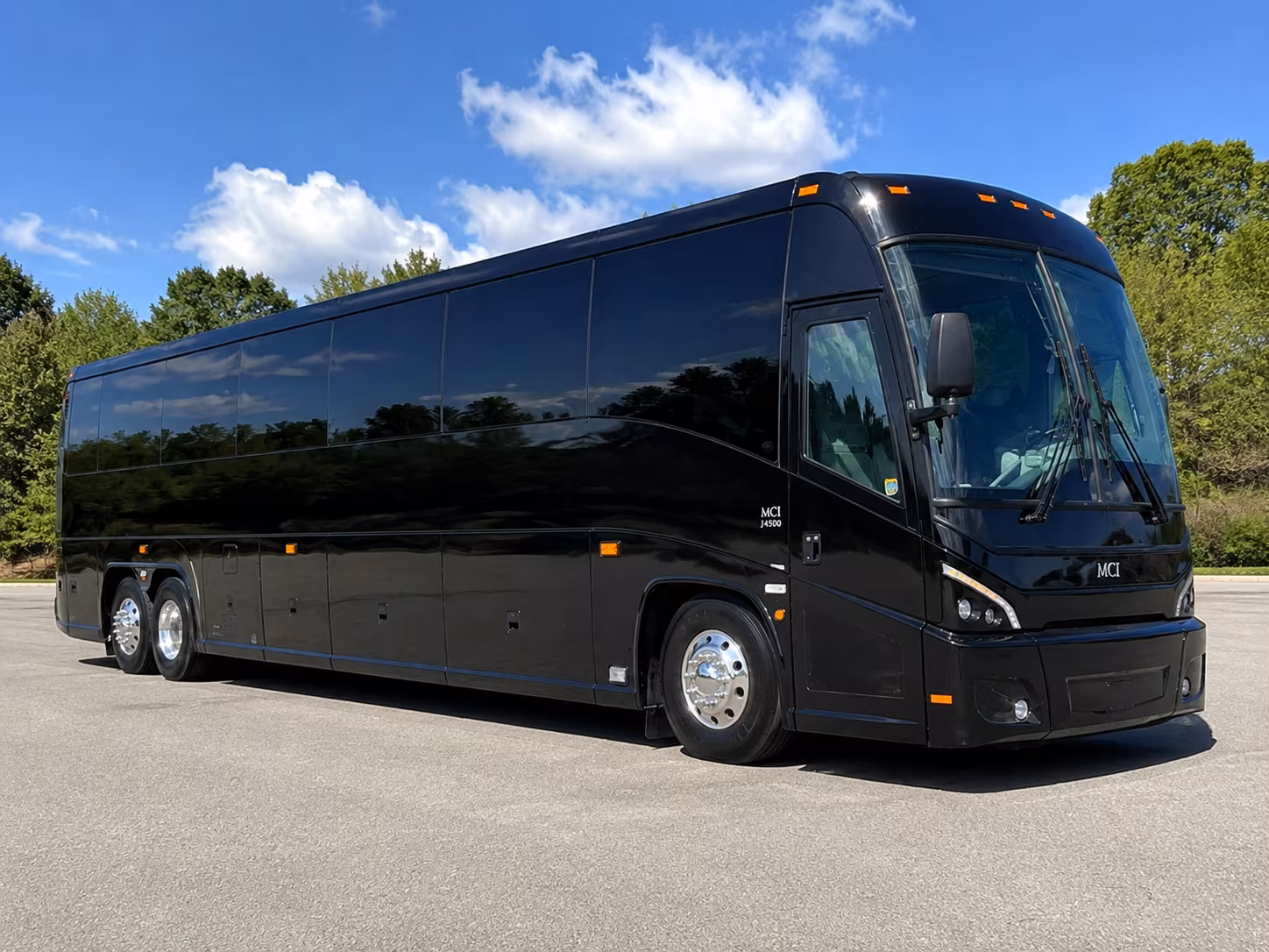 Clarksville Airport Shuttle & Transportation party bus exterior
