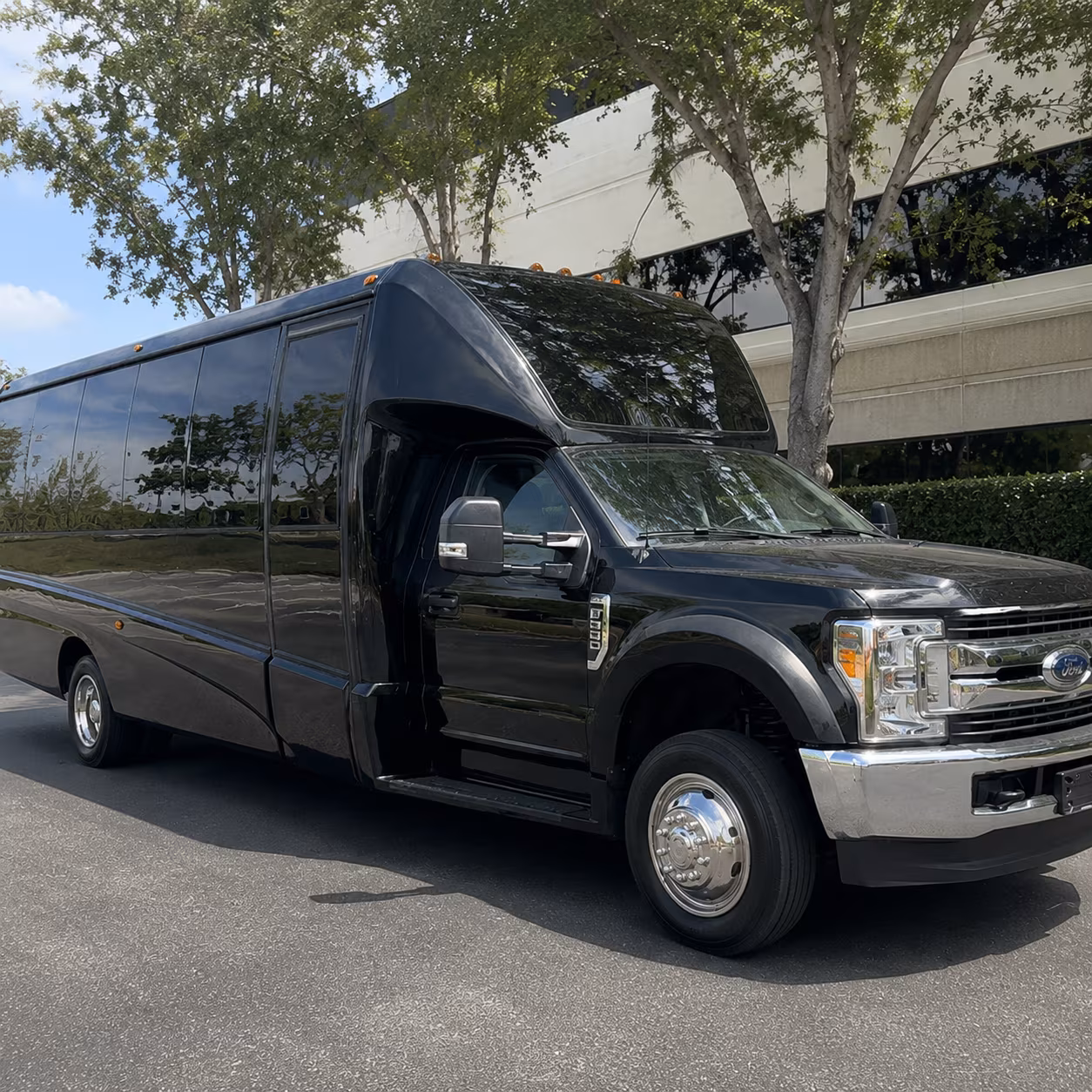 Clarksville Prom & Homecoming Transportation party bus exterior