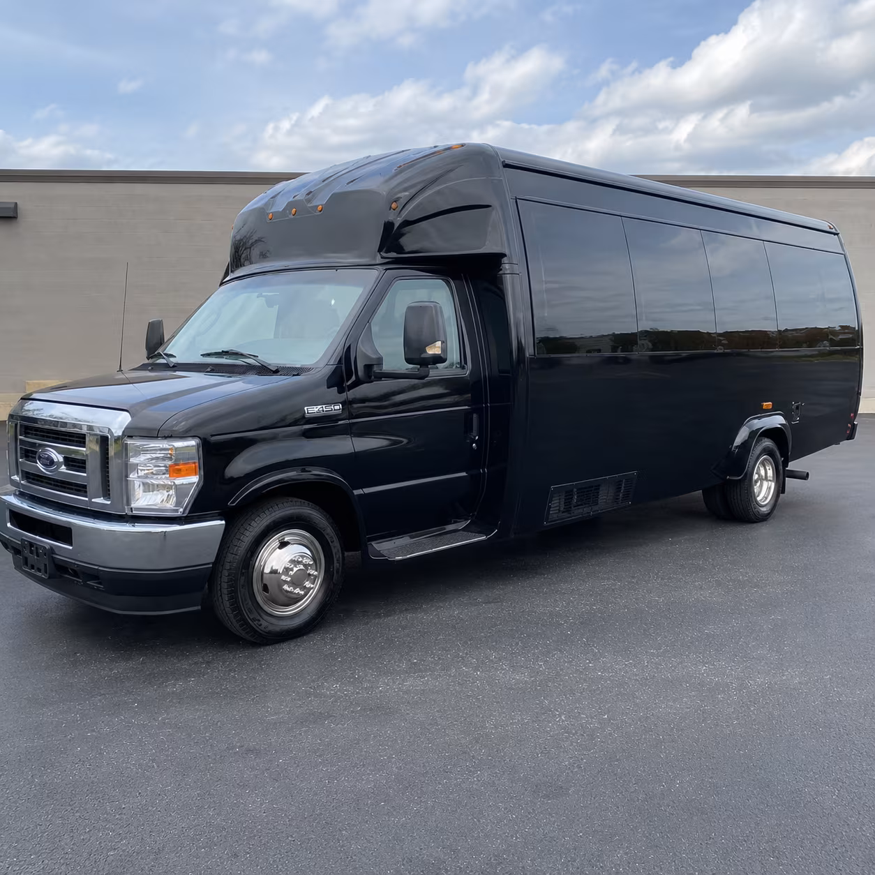 Lexington Homecoming & Prom Party Bus Rentals