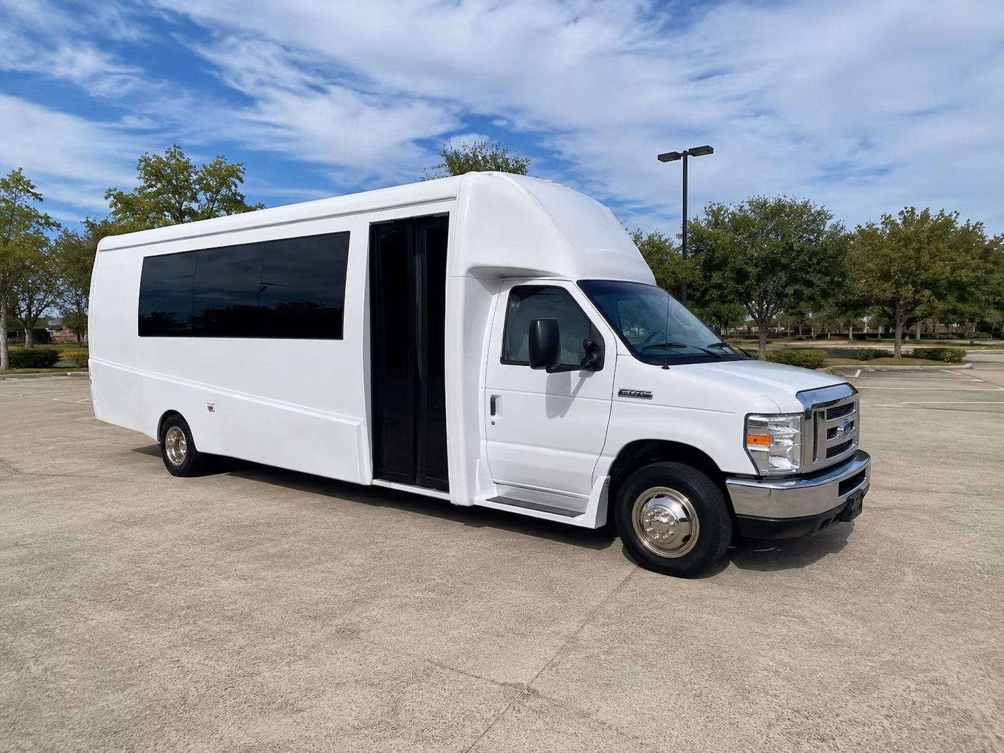 Murfreesboro Birthday, Sweet 16, & Quinceañera Party Bus Rentals